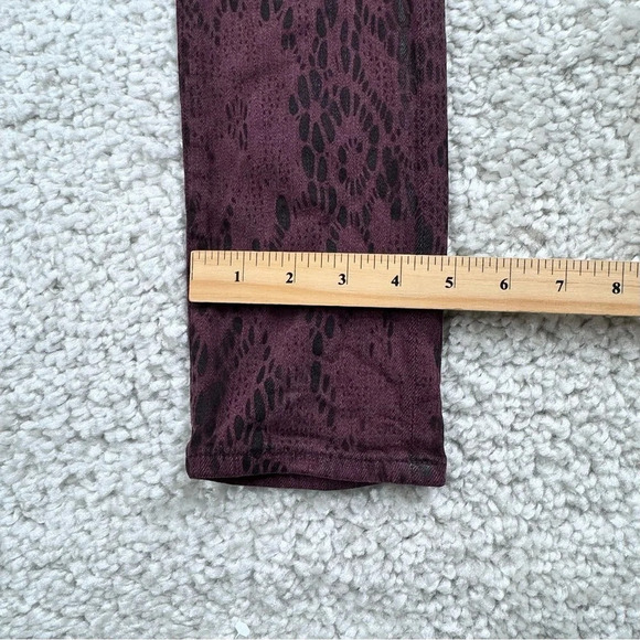 Goldsign Skinny Pants Jeans in Burgundy Animal Print. Size 27. Made in USA - Picture 12 of 15